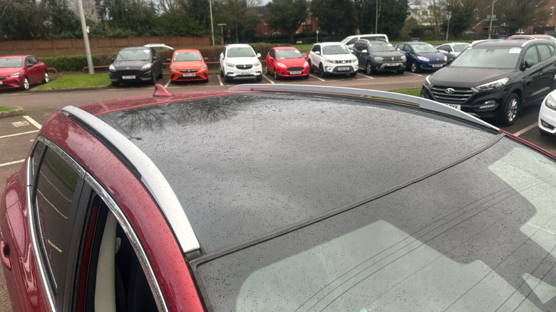 Nissan Qashqai 1.3 DiG-T N-Connecta 5dr Petrol Hatchback